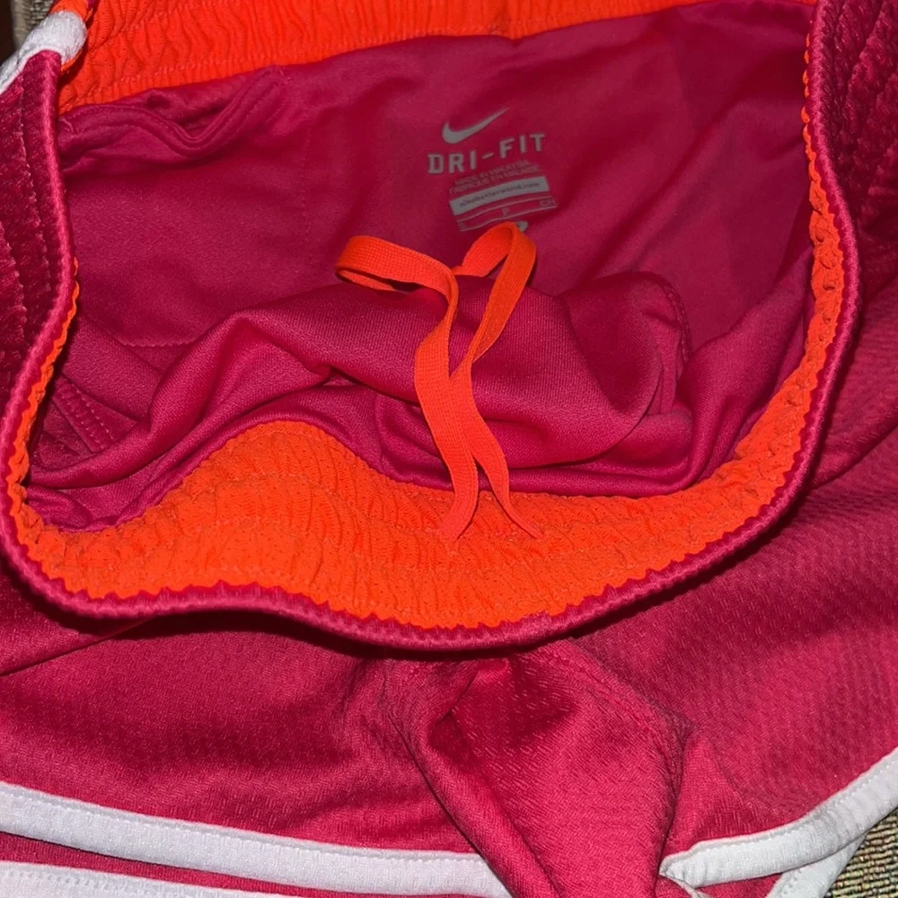 Nike Dri Fit Women’s Running Shorts Size S Small Pink Orange EUC